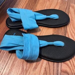 Good used condition Samuel yoga mat and fabric sandals